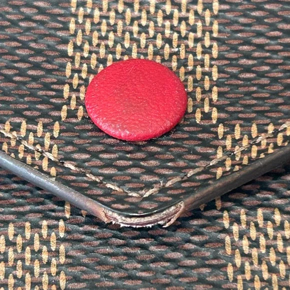 Louis Vuitton Victorine Wallet - Picture 10 of 10